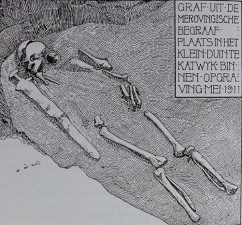 Het bijschrift bij deze tekening van J. Briedé in de opgravingspublicatie van het Rijksmuseum van Oudheden spreekt voor zich. In dit mannengraf waren een zwaard, een speer (de punt ligt bij de linkerarm) en een drinkglas (bij het hoofd) neergelegd. Het graf dateert uit circa 700. In hetzelfde grafveld werden nog twee vergelijkbare graven gevonden. (Bron: Rijksmuseum van Oudheden)