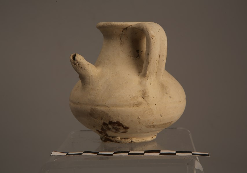 Romeins zuigflesje, foto: Provinciaal Archeologisch Depot