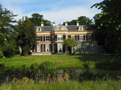 Foto voorgevel Buitenplaats Berbice (foto: Stichting Monument & Verhaal)