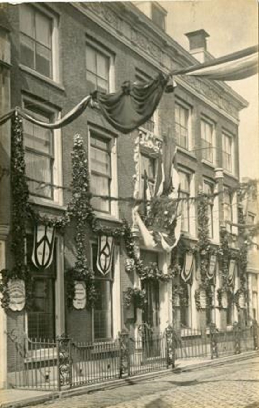 Huis De Wildeman, thans Nobelstraat 7-9, omstreeks 1902. Collectie Streekarchief Voorne-Putten en Rozenburg.